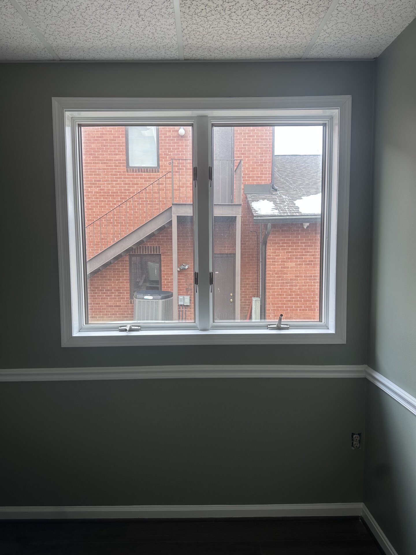 Commercial window tinting